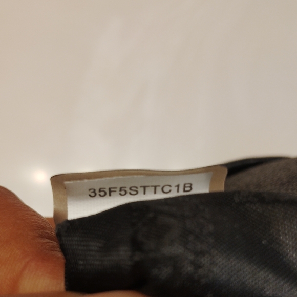 Michael Kors Black Messenger Logo Crossbody with Front Zip!! - Picture 15 of 16